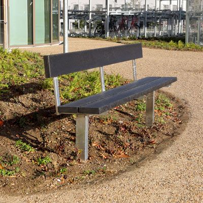 Bank mit Rückenlehne aus wartungsfreiem Recycling-Kunststoff zum Einbetonieren