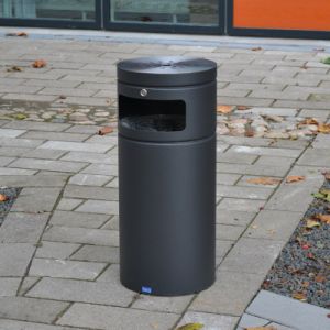 Abfallbehälter für den Außenbereich mit Deckel und Ascher
